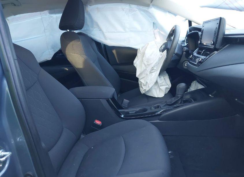 Photo 5 of 2022 Toyota Corolla LE (VIN 5YFEPMAE4NP296396)