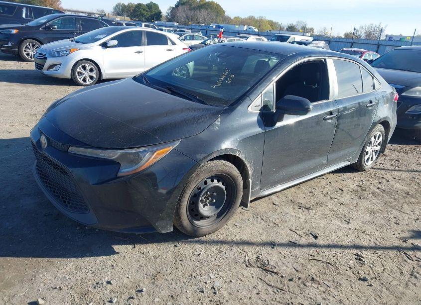 Photo 2 of 2022 Toyota Corolla LE (VIN 5YFEPMAE4NP310328)