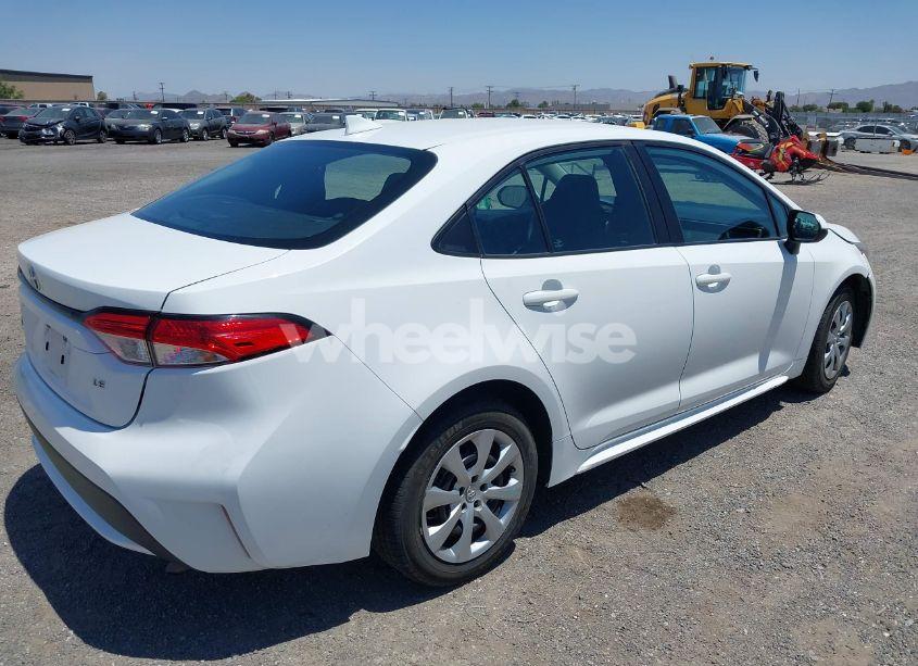 Photo 4 of 2022 Toyota Corolla LE (VIN 5YFEPMAE4NP320194)