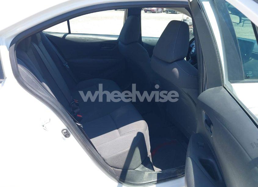 Photo 8 of 2022 Toyota Corolla LE (VIN 5YFEPMAE4NP320194)