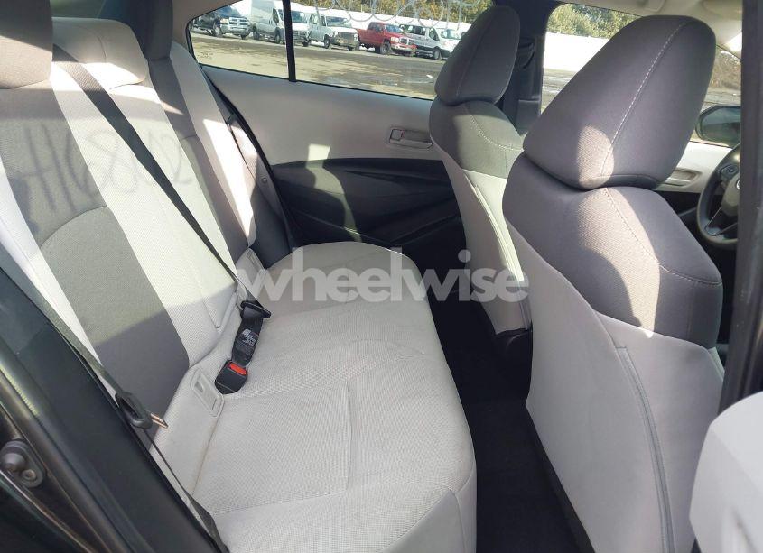 Photo 8 of 2022 Toyota Corolla LE (VIN 5YFEPMAE4NP324102)