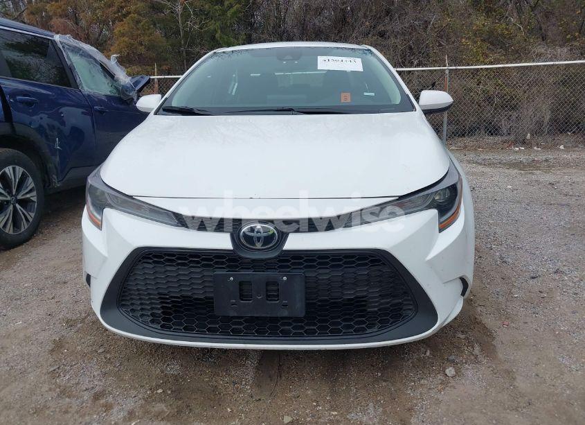 Photo 12 of 2022 Toyota Corolla LE (VIN 5YFEPMAE4NP332636)