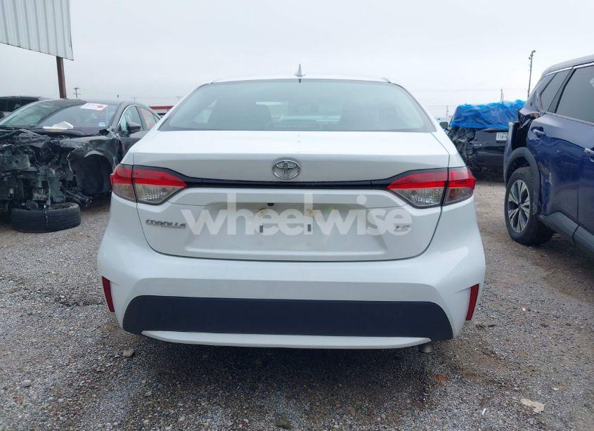Photo 16 of 2022 Toyota Corolla LE (VIN 5YFEPMAE4NP332636)