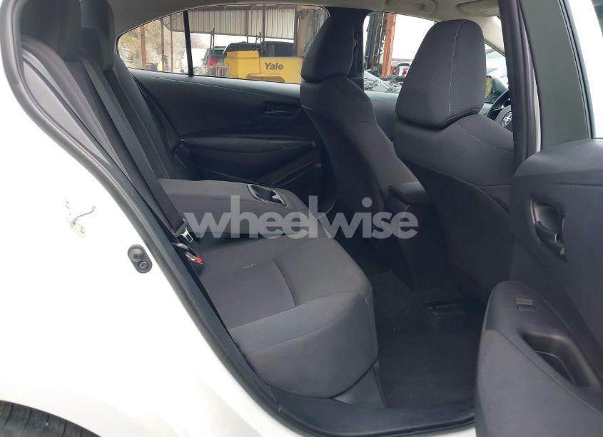 Photo 8 of 2022 Toyota Corolla LE (VIN 5YFEPMAE4NP332636)