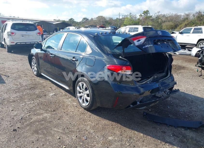 Photo 3 of 2022 Toyota Corolla LE (VIN 5YFEPMAE4NP343071)