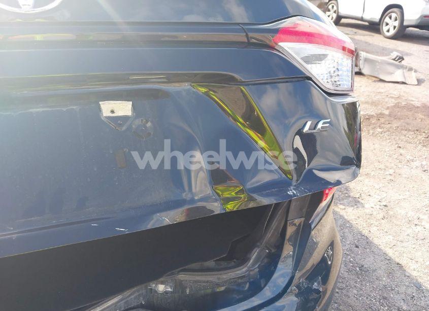 Photo 6 of 2022 Toyota Corolla LE (VIN 5YFEPMAE4NP343071)