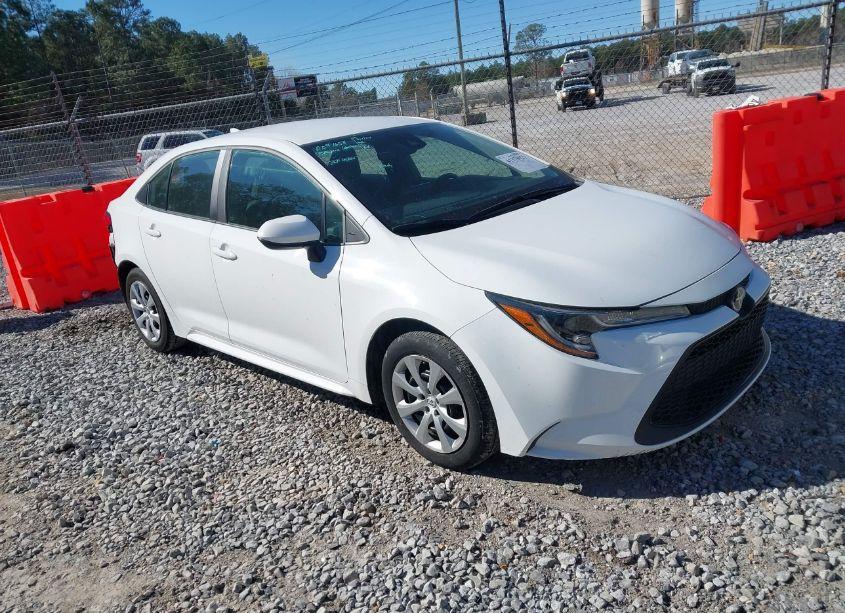 2022 Toyota Corolla LE (VIN 5YFEPMAE4NP365054) main photo