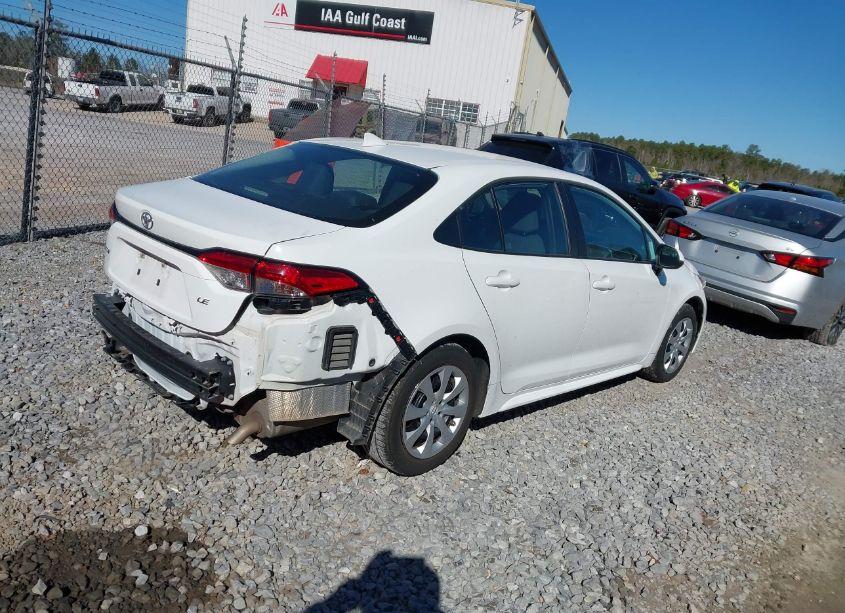 Photo 4 of 2022 Toyota Corolla LE (VIN 5YFEPMAE4NP365054)