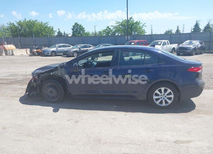 Photo 15 of 2022 Toyota Corolla LE (VIN 5YFEPMAE4NP372263)