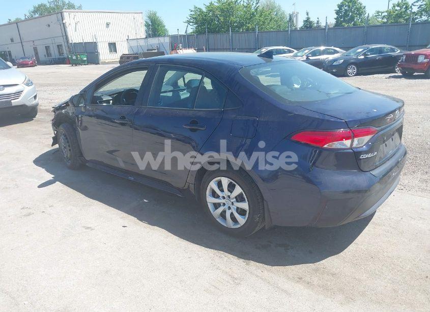 Photo 3 of 2022 Toyota Corolla LE (VIN 5YFEPMAE4NP372263)