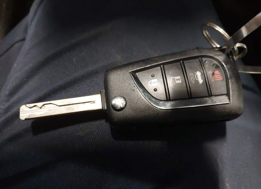 Photo 11 of 2022 Toyota Corolla LE (VIN 5YFEPMAE4NP385563)