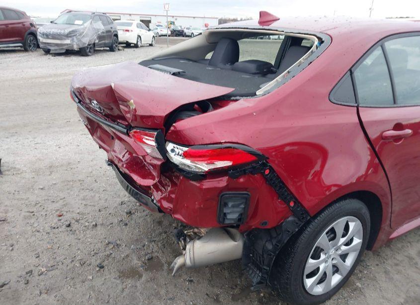 Photo 19 of 2022 Toyota Corolla LE (VIN 5YFEPMAE4NP385563)