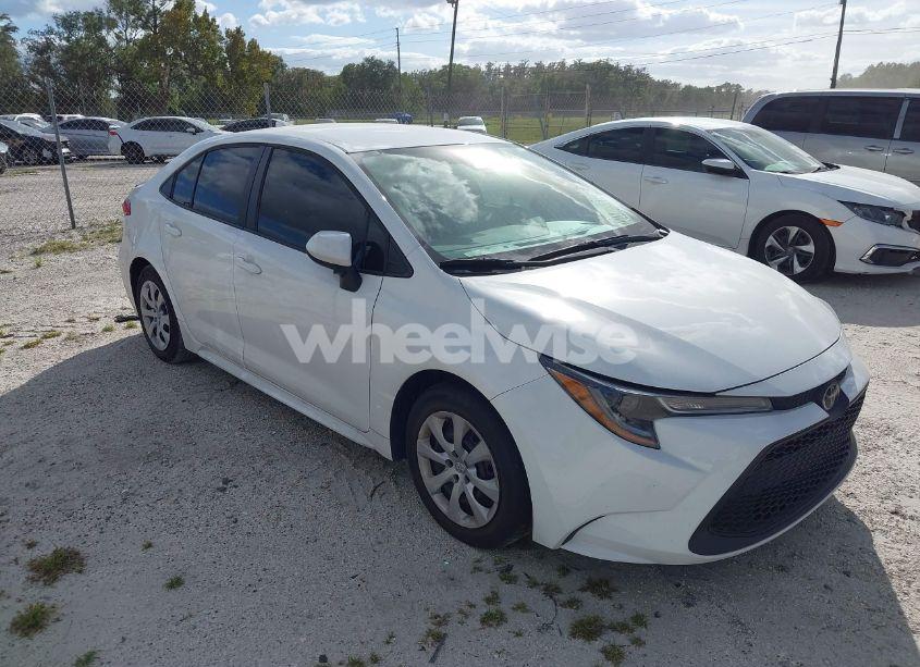 2022 Toyota Corolla LE (VIN 5YFEPMAE4NP392206) main photo