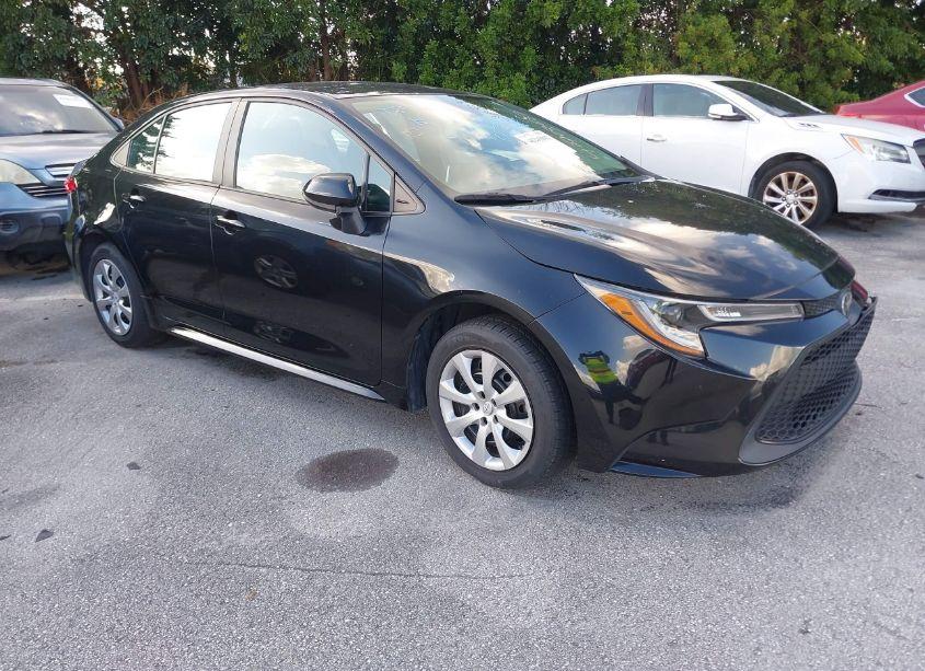 2021 Toyota Corolla LE (VIN 5YFEPMAE5MP158896) main photo