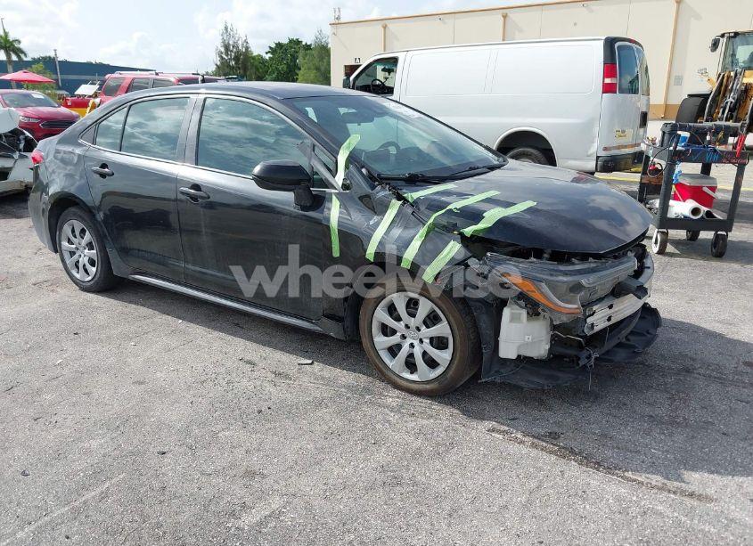 2021 Toyota Corolla LE (VIN 5YFEPMAE5MP203674) main photo