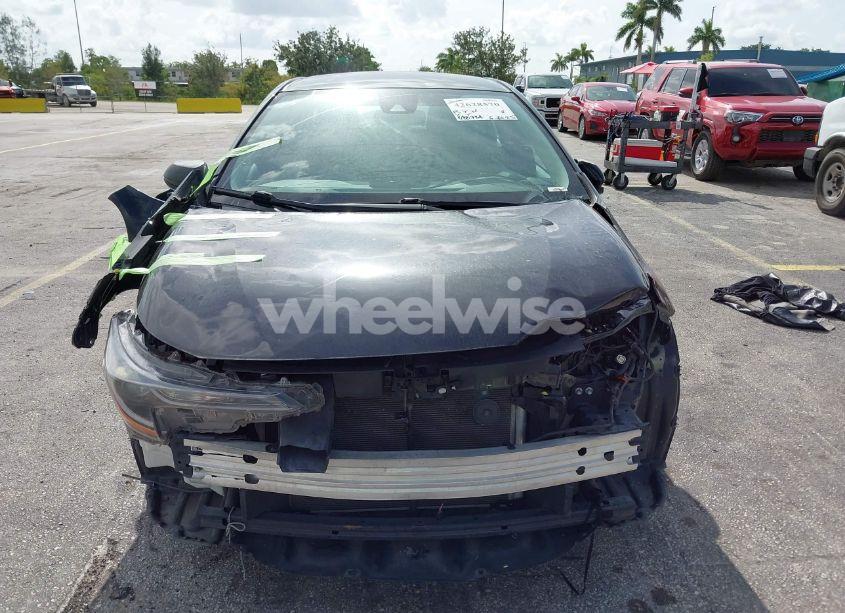 Photo 13 of 2021 Toyota Corolla LE (VIN 5YFEPMAE5MP203674)