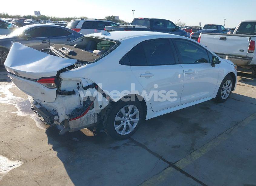 Photo 4 of 2021 Toyota Corolla LE (VIN 5YFEPMAE5MP207921)