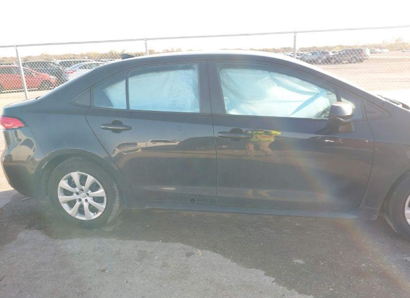 Photo 13 of 2021 Toyota Corolla LE (VIN 5YFEPMAE5MP211306)