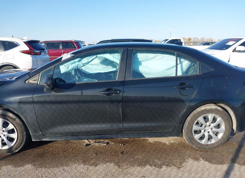 Photo 14 of 2021 Toyota Corolla LE (VIN 5YFEPMAE5MP211306)