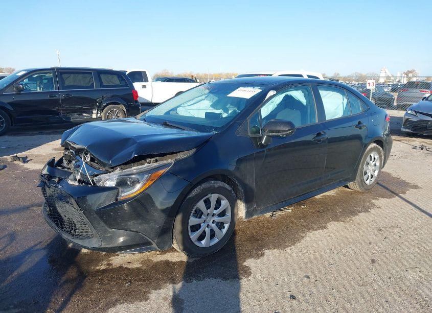 Photo 2 of 2021 Toyota Corolla LE (VIN 5YFEPMAE5MP211306)