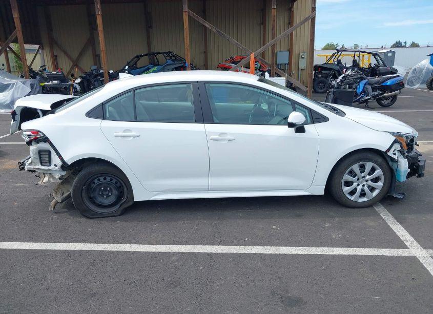 Photo 14 of 2021 Toyota Corolla LE (VIN 5YFEPMAE5MP222046)