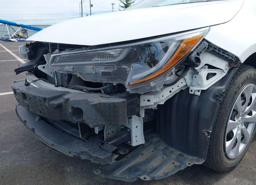 Photo 19 of 2021 Toyota Corolla LE (VIN 5YFEPMAE5MP222046)