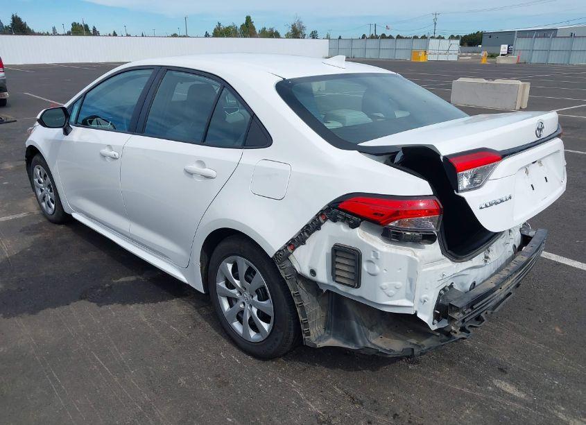 Photo 3 of 2021 Toyota Corolla LE (VIN 5YFEPMAE5MP222046)