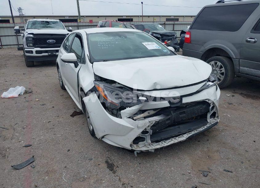 2021 Toyota Corolla LE (VIN 5YFEPMAE5MP224024) main photo