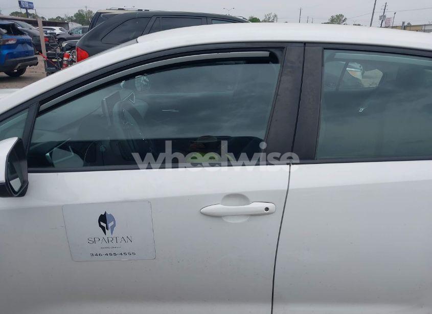 Photo 14 of 2021 Toyota Corolla LE (VIN 5YFEPMAE5MP224024)