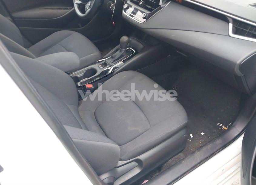 Photo 5 of 2021 Toyota Corolla LE (VIN 5YFEPMAE5MP224024)