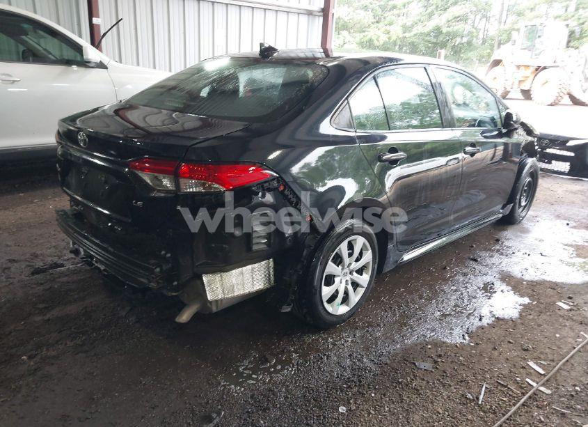 Photo 4 of 2021 Toyota Corolla LE (VIN 5YFEPMAE5MP238182)