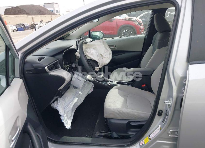 Photo 5 of 2021 Toyota Corolla LE (VIN 5YFEPMAE5MP243298)