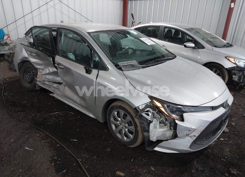 2021 Toyota Corolla LE (VIN 5YFEPMAE5MP248355) main photo