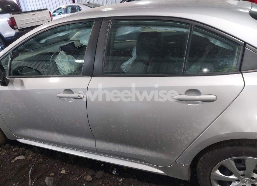 Photo 14 of 2021 Toyota Corolla LE (VIN 5YFEPMAE5MP248355)