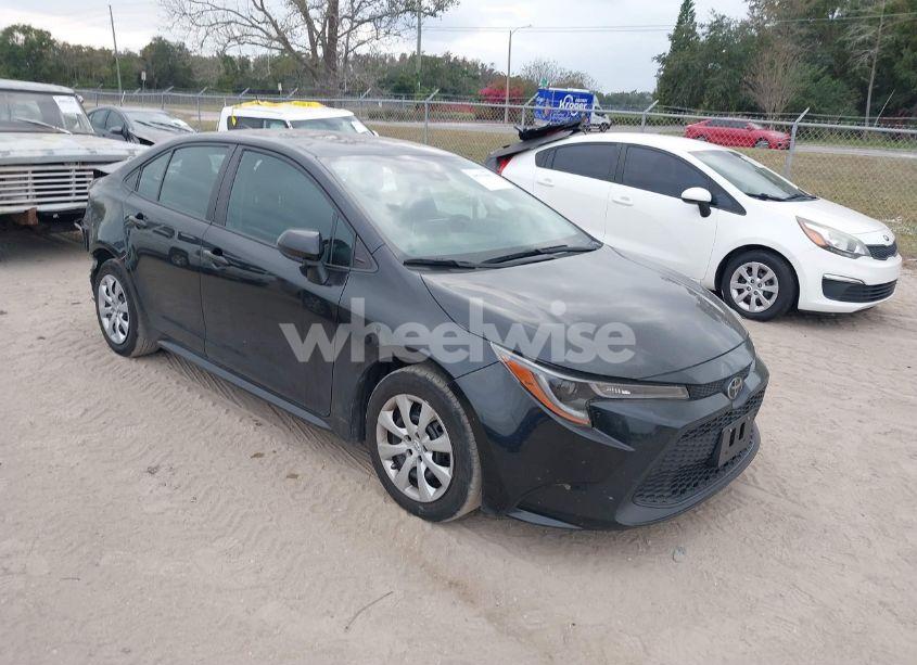 2021 Toyota Corolla LE (VIN 5YFEPMAE5MP258738) main photo