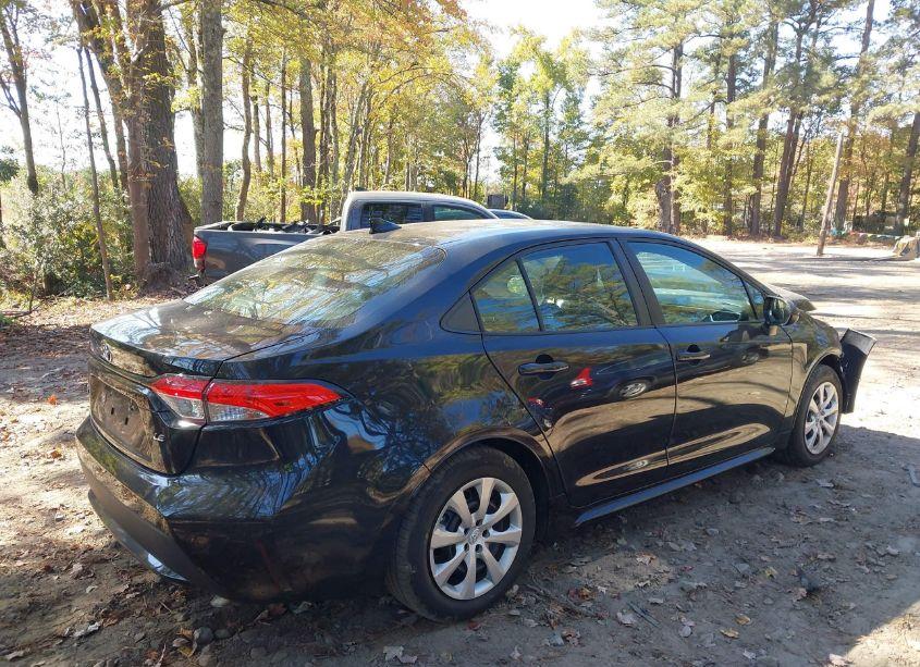 Photo 4 of 2022 Toyota Corolla LE (VIN 5YFEPMAE5NP288470)