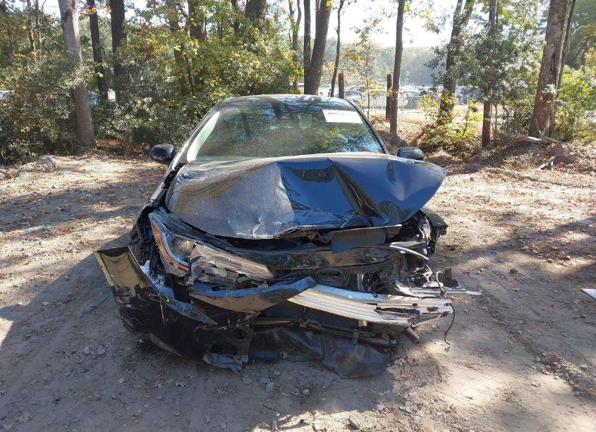 Photo 6 of 2022 Toyota Corolla LE (VIN 5YFEPMAE5NP288470)