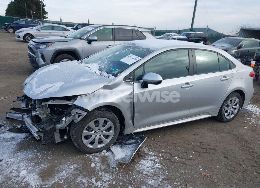 Photo 15 of 2022 Toyota Corolla LE (VIN 5YFEPMAE5NP292339)