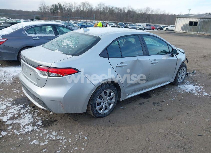 Photo 4 of 2022 Toyota Corolla LE (VIN 5YFEPMAE5NP292339)