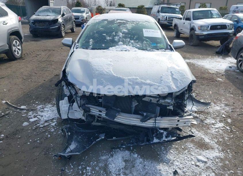 Photo 6 of 2022 Toyota Corolla LE (VIN 5YFEPMAE5NP292339)