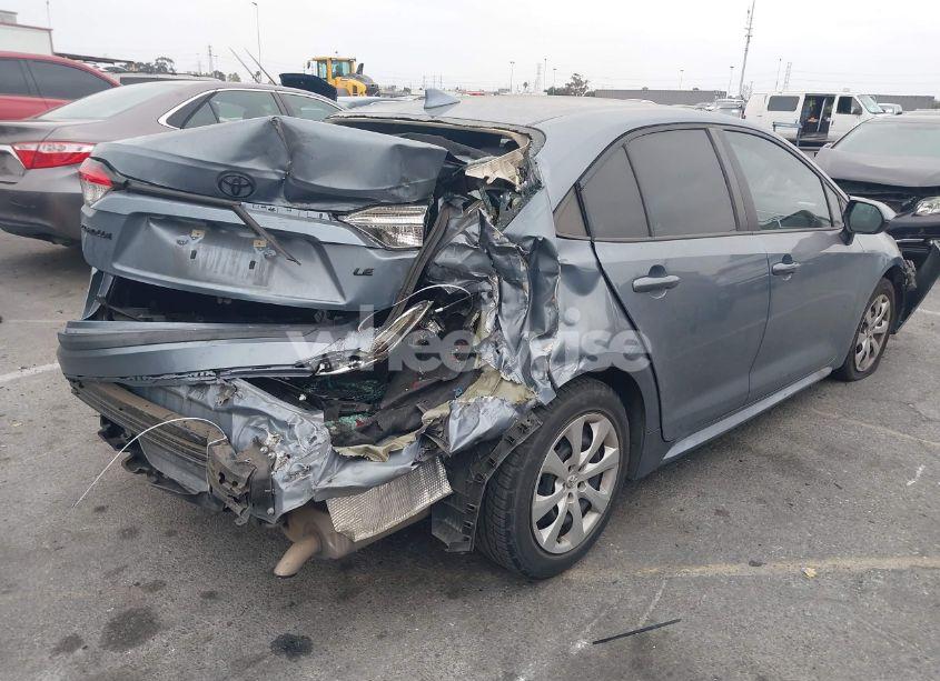 Photo 4 of 2022 Toyota Corolla LE (VIN 5YFEPMAE5NP305266)