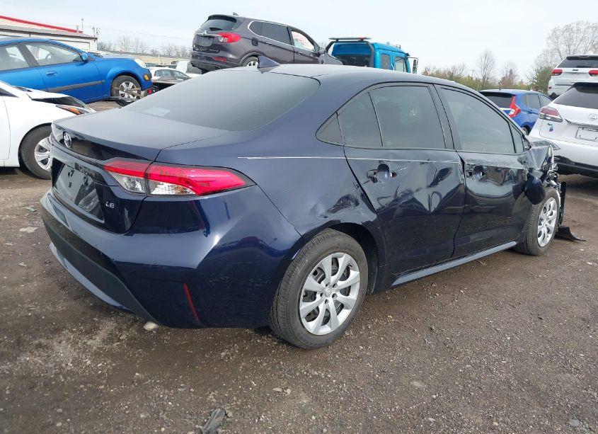Photo 4 of 2022 Toyota Corolla LE (VIN 5YFEPMAE5NP319376)