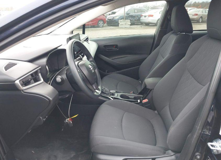 Photo 5 of 2022 Toyota Corolla LE (VIN 5YFEPMAE5NP319376)
