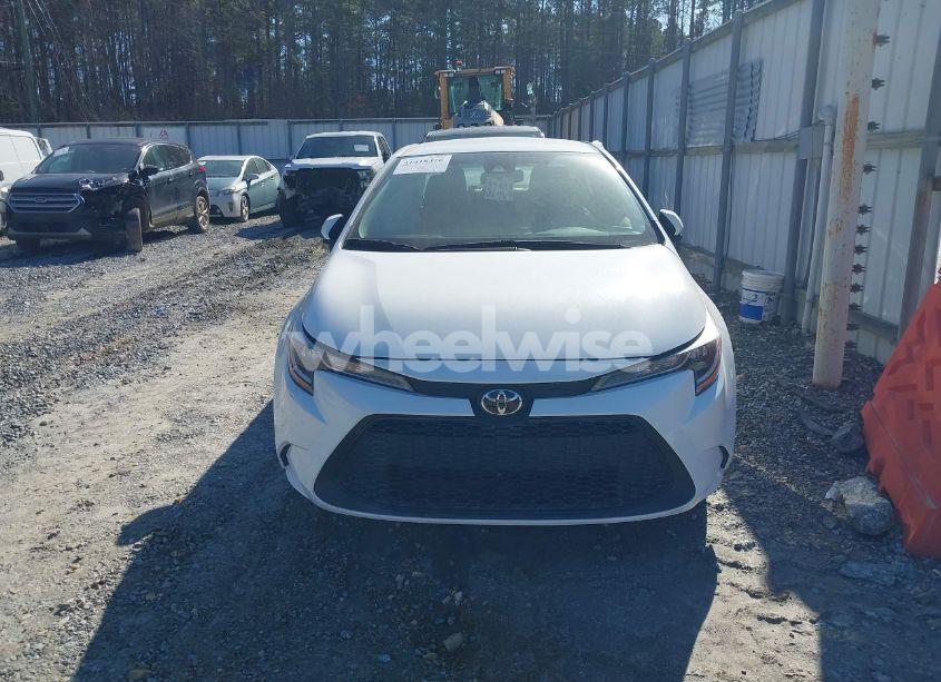 Photo 12 of 2022 Toyota Corolla LE (VIN 5YFEPMAE5NP360770)