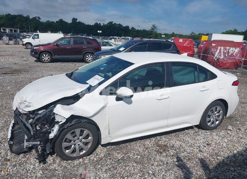 Photo 14 of 2022 Toyota Corolla LE (VIN 5YFEPMAE5NP364883)