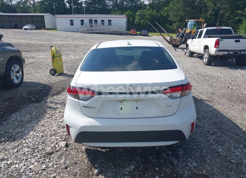 Photo 16 of 2022 Toyota Corolla LE (VIN 5YFEPMAE5NP364883)