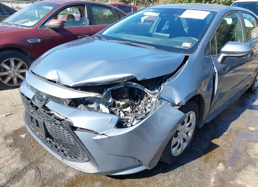 Photo 6 of 2022 Toyota Corolla LE (VIN 5YFEPMAE5NP370005)