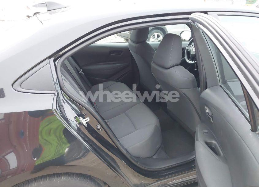 Photo 8 of 2022 Toyota Corolla LE (VIN 5YFEPMAE5NP378797)