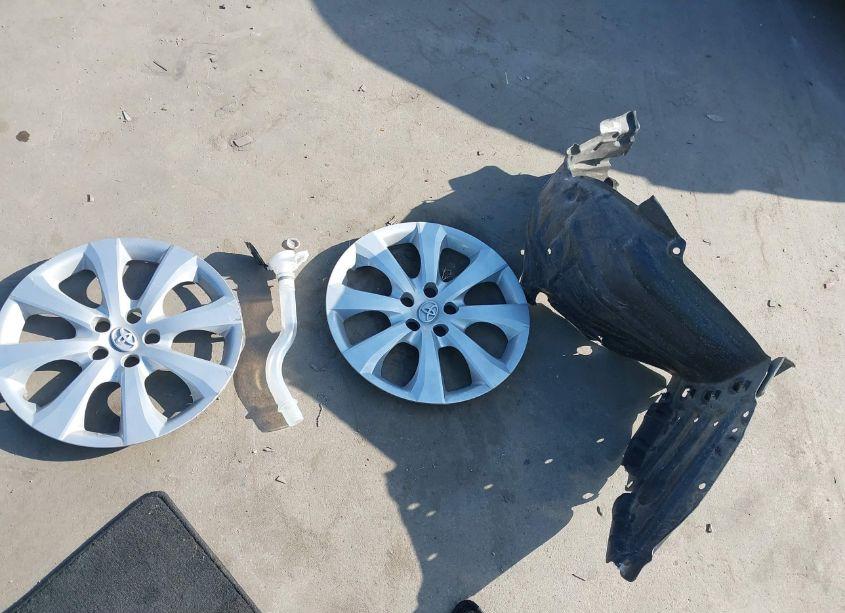 Photo 12 of 2022 Toyota Corolla LE (VIN 5YFEPMAE5NP381473)