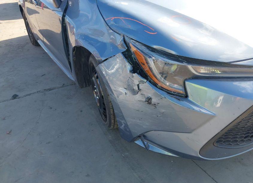 Photo 6 of 2022 Toyota Corolla LE (VIN 5YFEPMAE5NP381473)